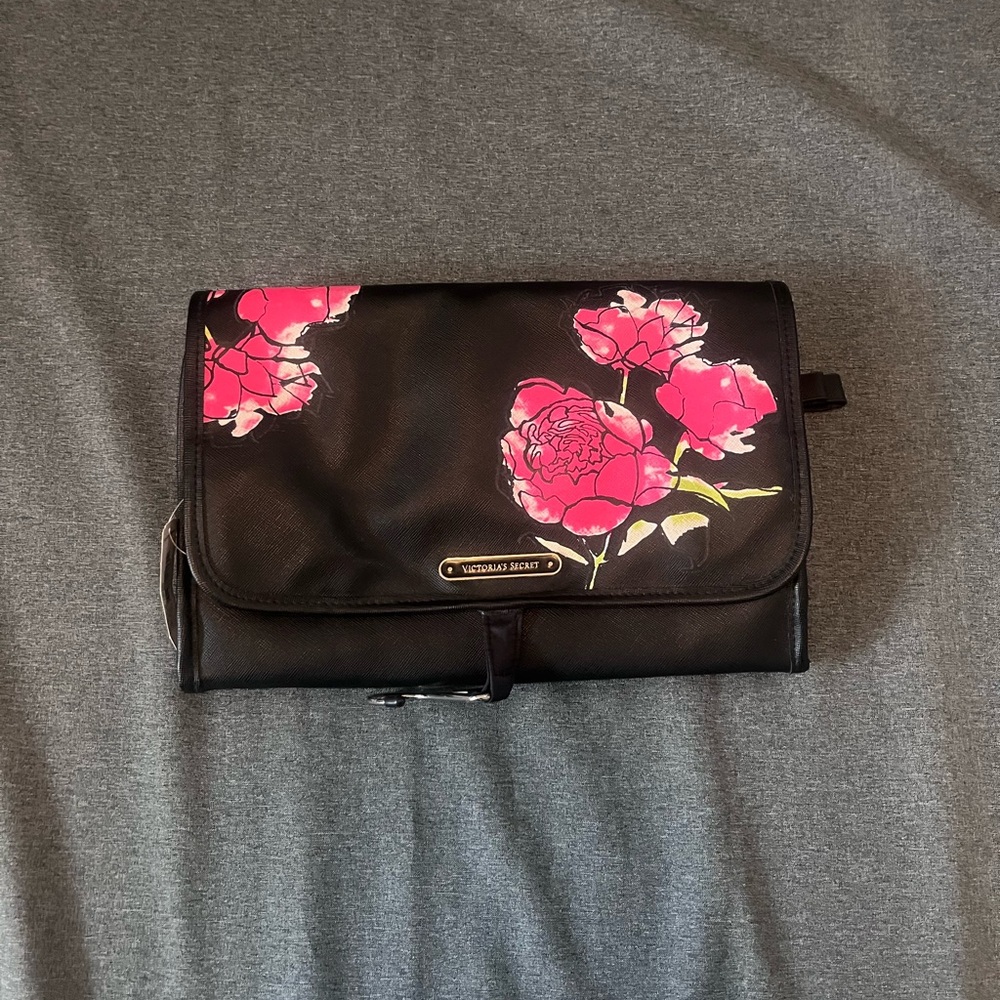 Victoria's Secret Hanging Foldable Travel Cosmetic Toiletry Bag Black Floral